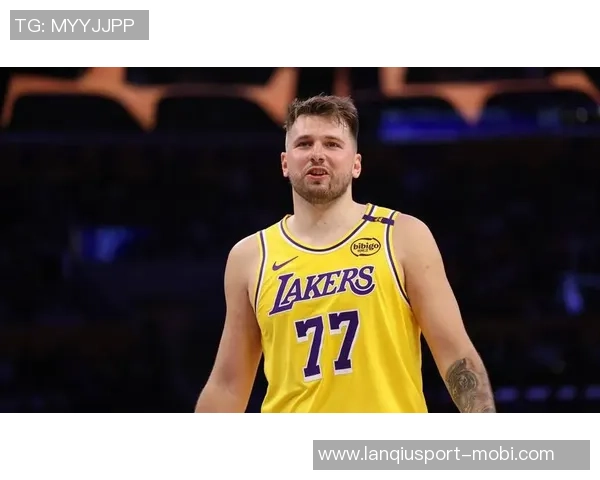 雷迪克三年前看好东契奇关键时刻库里与他相比更具潜力